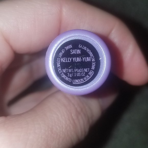 NIB LIPSTICK!! - Picture 2 of 4